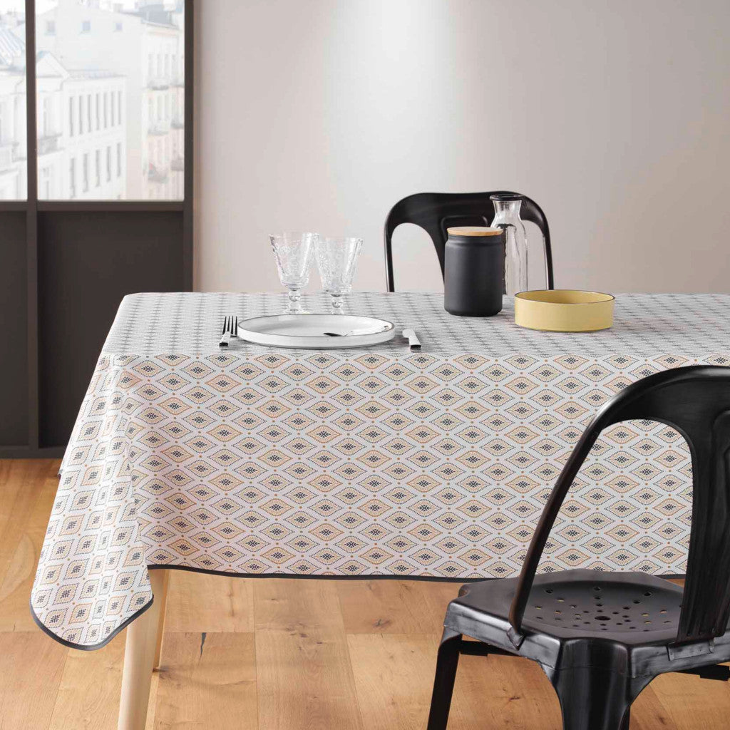 Orisia 150 x 240 cm, rektangulær dug med anti-plet