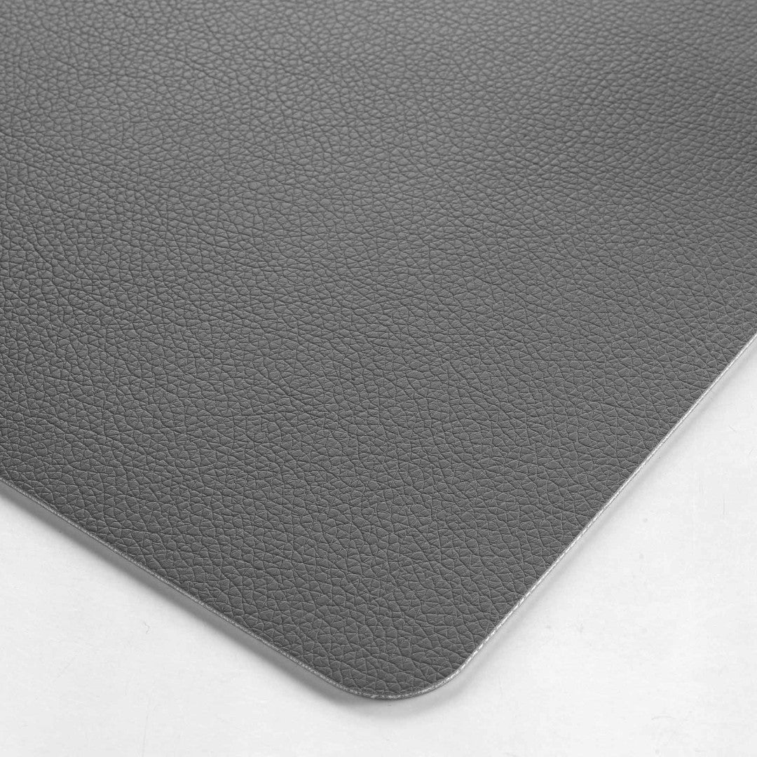 Bergame Grå - Dækkeserviet i imiteret læder 30 x 43 cm vendbar, nærbillede