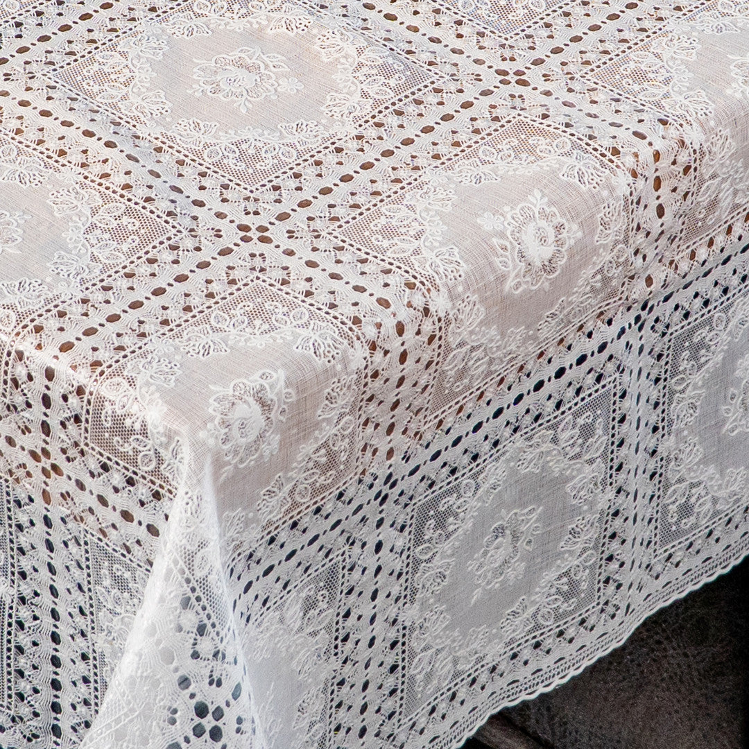 Camille Lace Hvid – Klassisk hvid blondevoksdug, hjørne