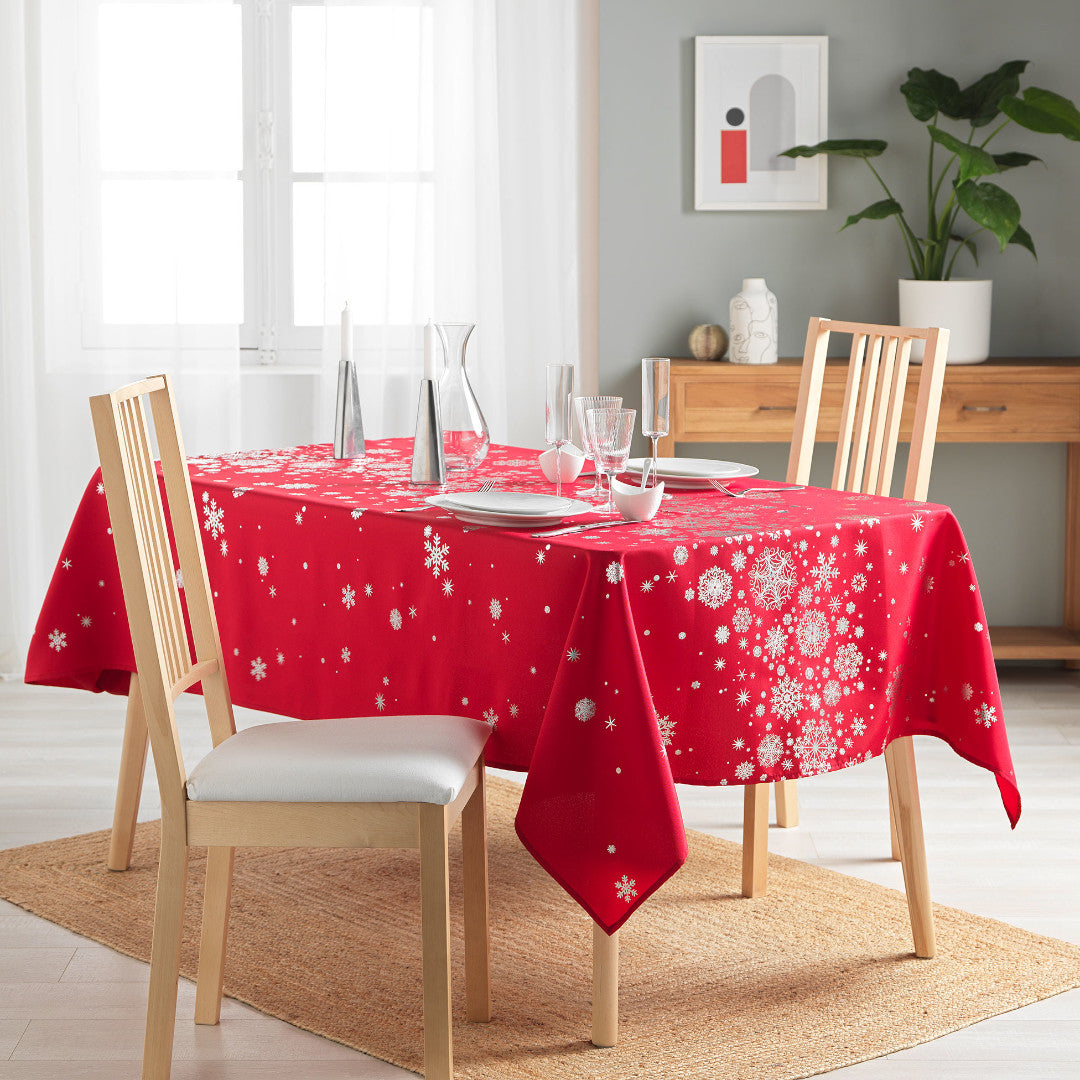 Constellation Snehimmel rød - Juledug med anti-plet, 150 x 240 cm, miljø