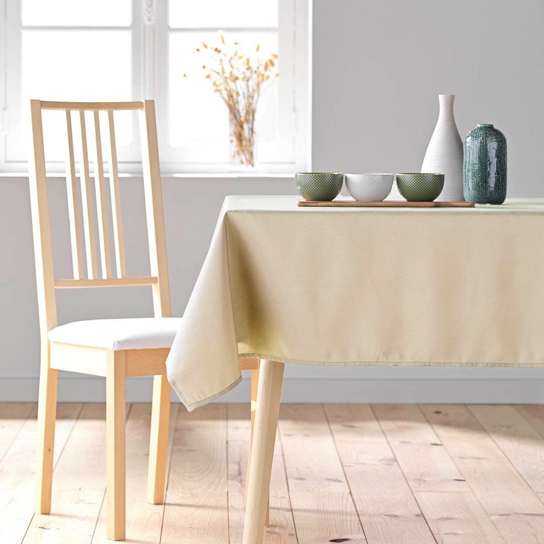 Essentiel Naturel - Ensfarvet rektangulær dug 140 x 250 cm, miljøbillede