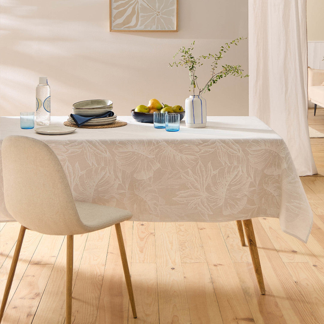 Lorenza – Stofdug i hørlook med stort bladmønster – 140 x 240 cm, miljø