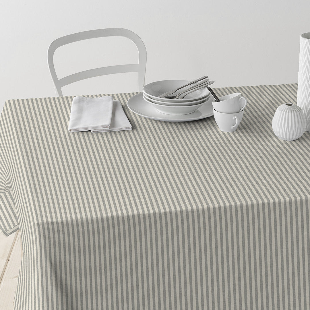 Nordfavn Ibiza Duegrå – Akryldug med striber på tværs i hørlook, bord