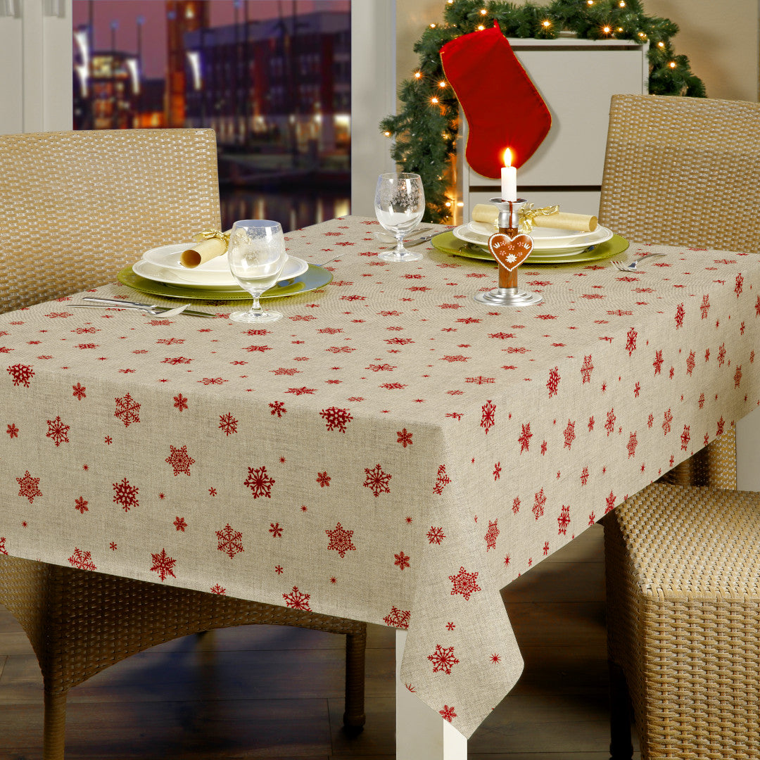 Nordfavn Snowflakes – Julevoksdug med røde snefnug og iskrystaller, miljø