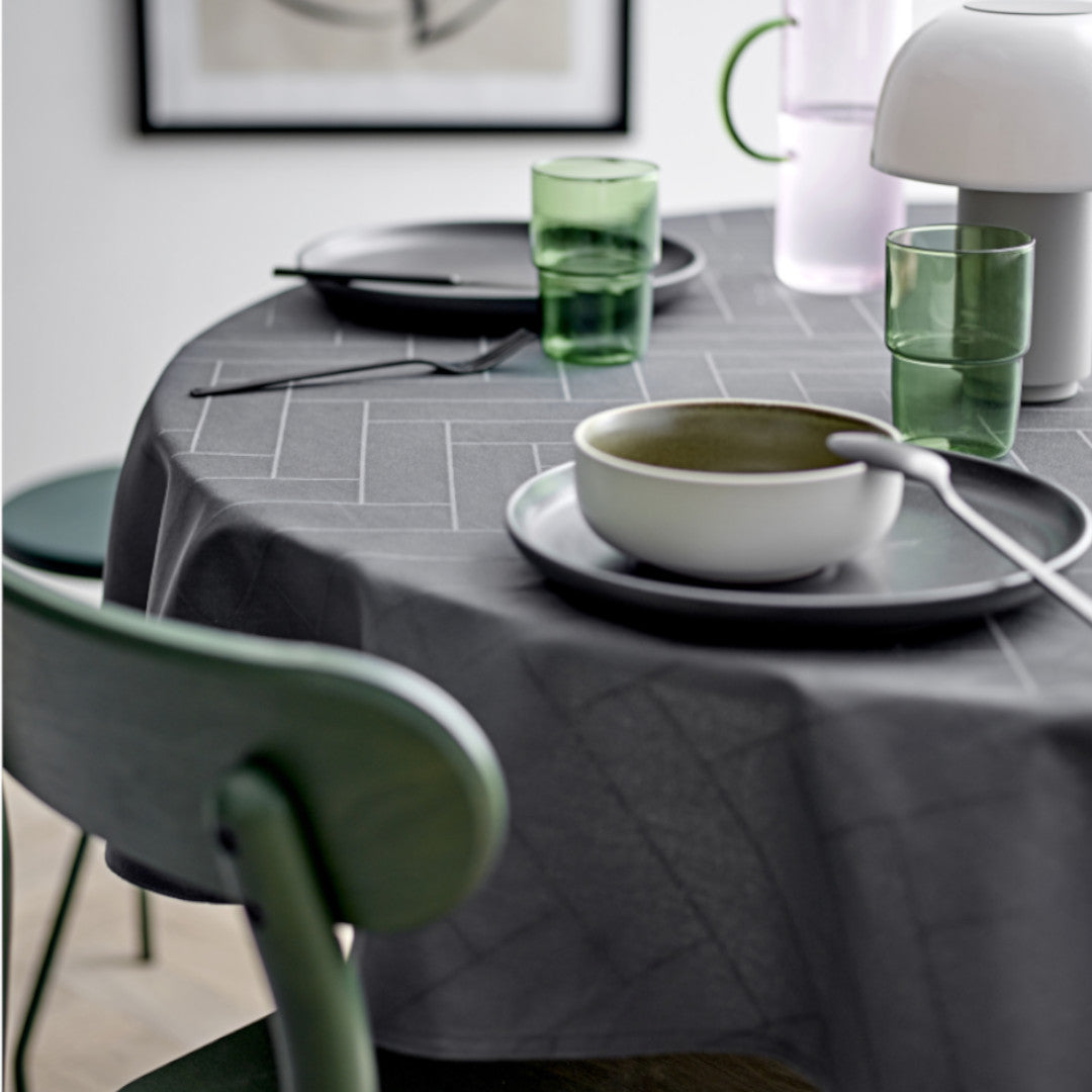 Södahl Tiles Rund Damaskdug Ø 180 cm - Ash, hjørne