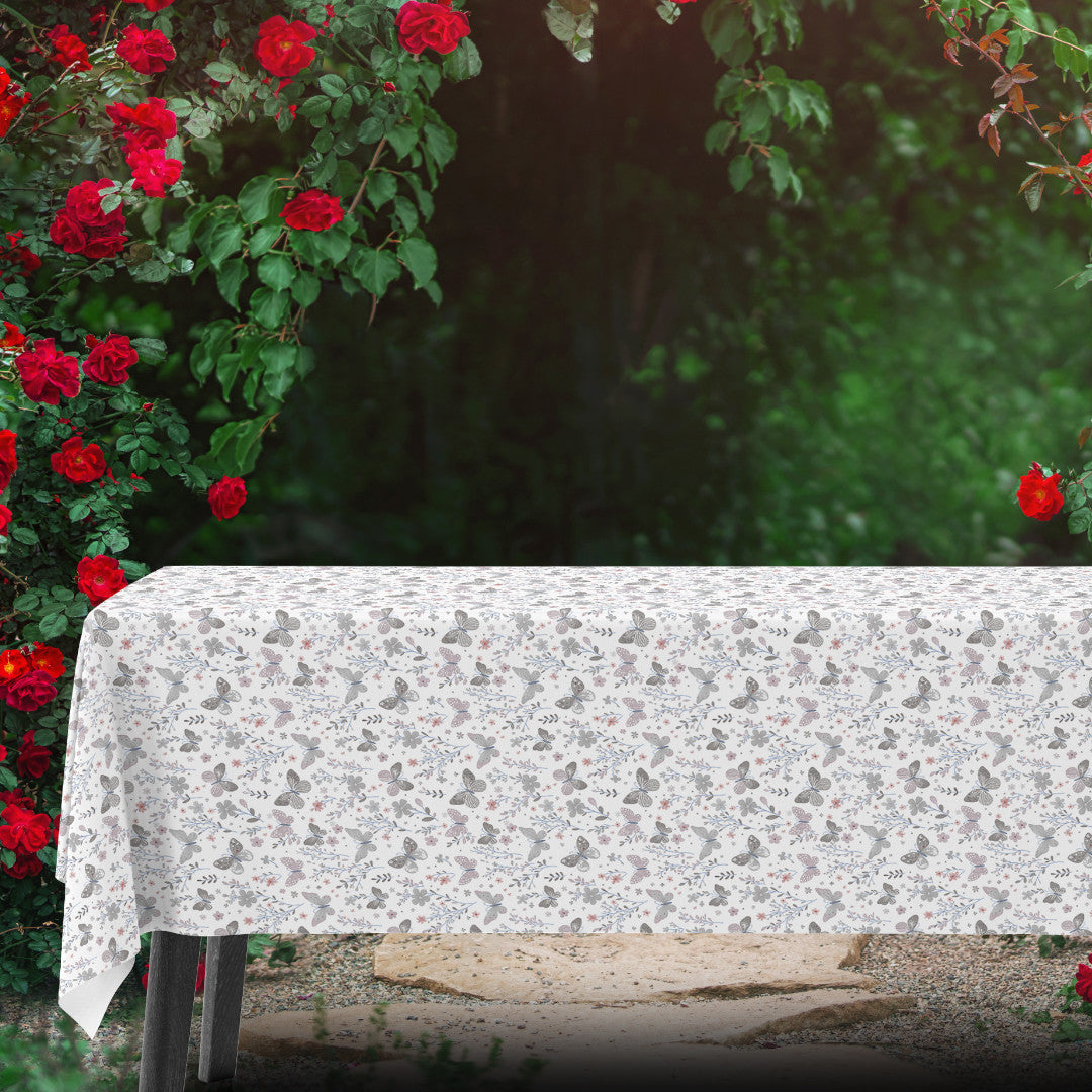 Sommerfavn Grå – Voksdug med sommerfugle og blomster, miljø