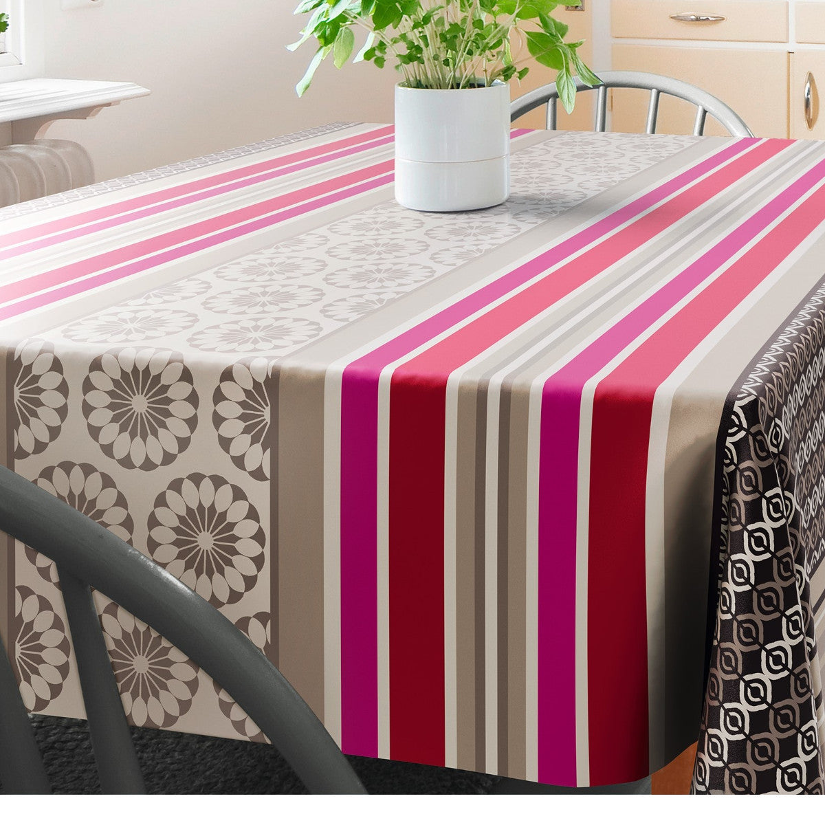 Amelle Taupe, voksdug med klassiske franske striber