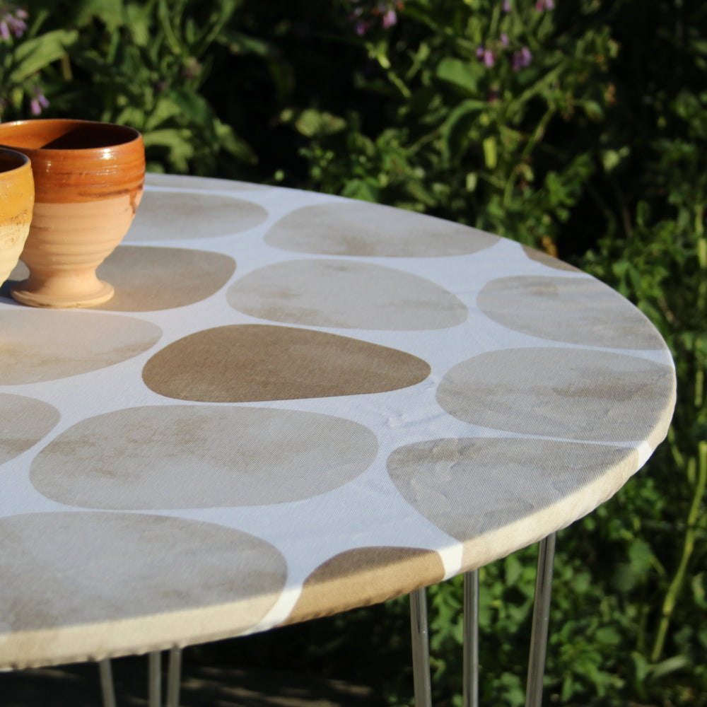 Arapoff Arena - Stonefree Retro, rund akryldug med elastikkant - Til bord Ø 60 - Ø 170 cm