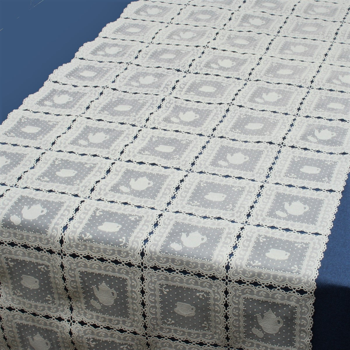 Bordløber, blondedug med tekander, hvid