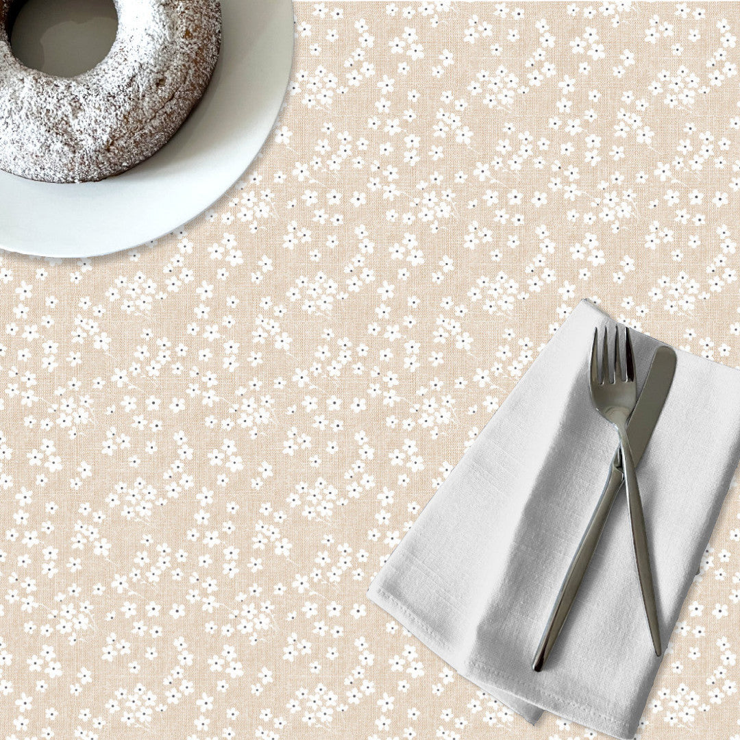 Blossom Linen – Voksdug med hørlook i lys beige