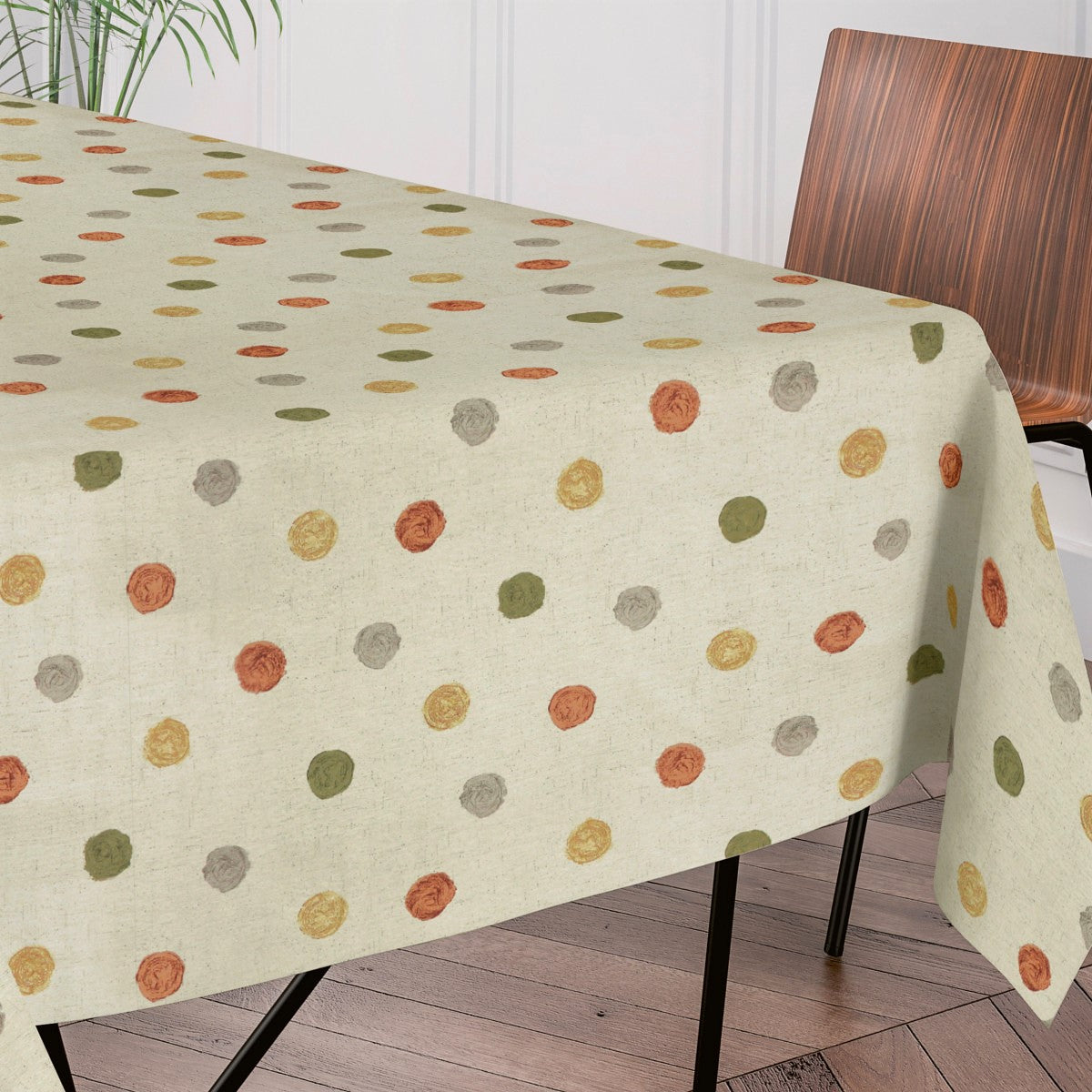 Carus Lys Sand - Akryldug malede prikker i varme farver, 160 cm