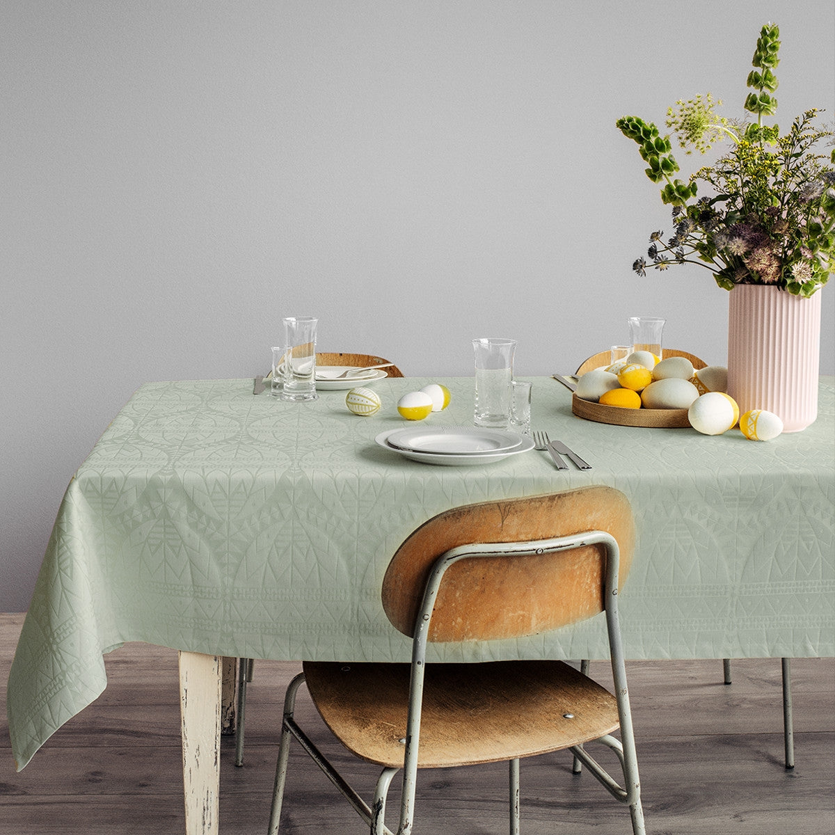 Easter Lys Grøn Damaskdug, flot påskedug fra Juna - 150 cm x 320 cm