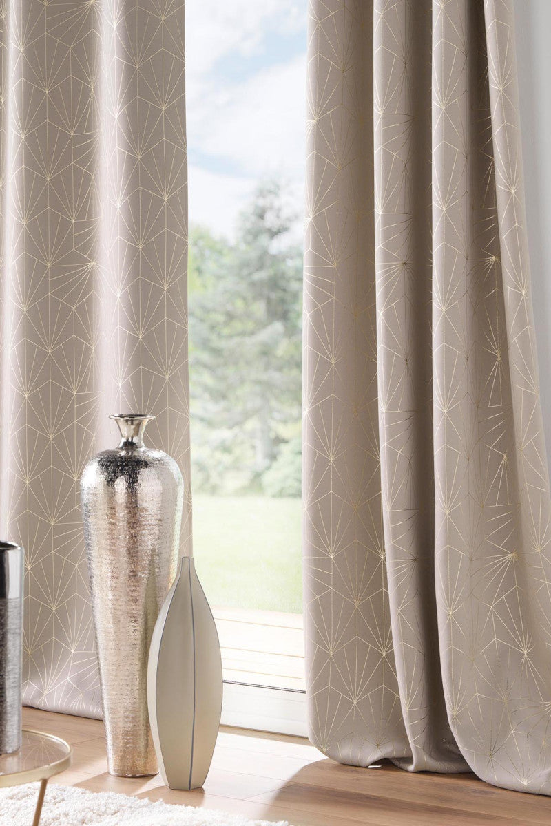 Eclat Taupe – Mørklægningsgardin 140 x 260 cm, miljø