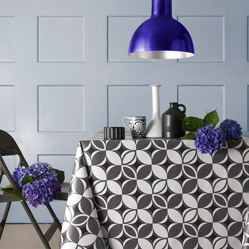 Firkløver grå, voksdug med grafisk mønster, 140