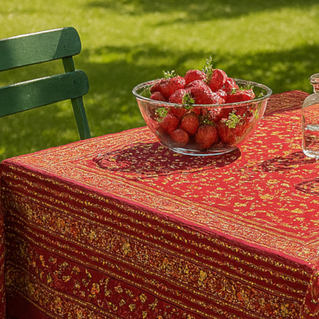 Fleurs Des Champs Rød - Rektangulær provencedug 160 x 250 cm