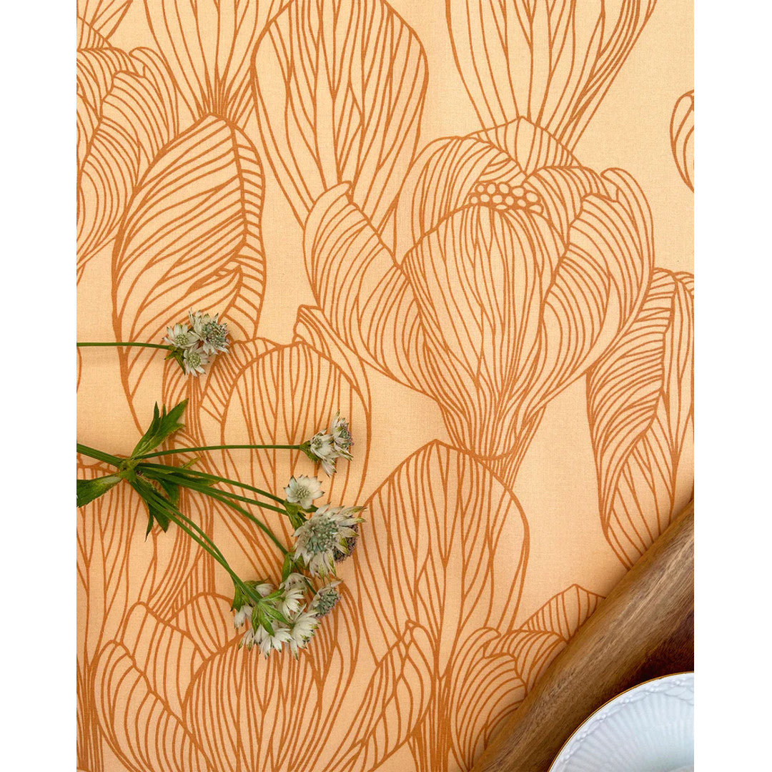LÆNGDE: 1,8 meter - Flora Golden - Notes by Susanne Schjerning - akryldug med antiskrid
