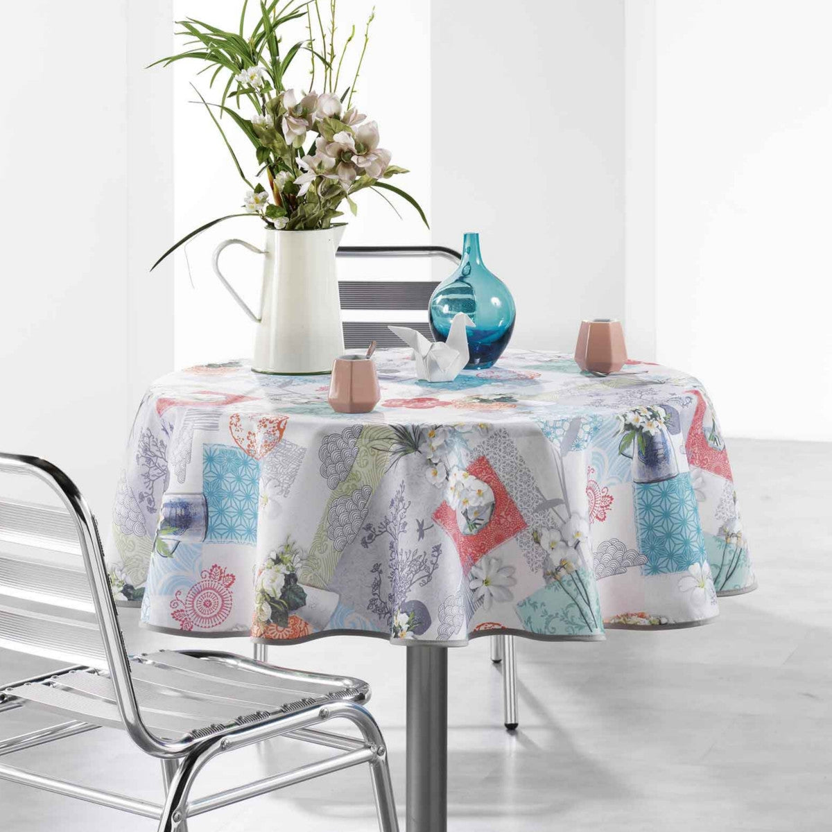 Gabriella Ø 180 cm, rund dug med anti-plet, miljø