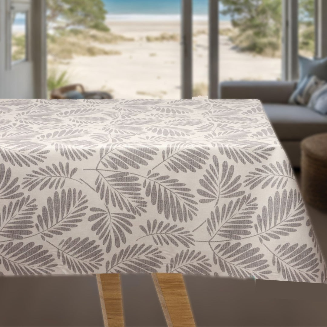 Grå Palmer - Voksdug med palmegrene på sandfarvet bund