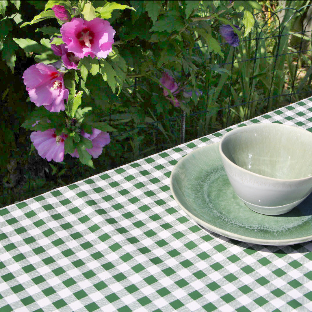 Voksdug med klassiske 1,5 x 1,5 cm tern - 140 cm bred - Grøn