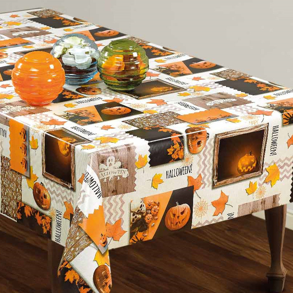 Halloween, voksdug med spøgelser, spindelvæv, græskarhovede m.m.