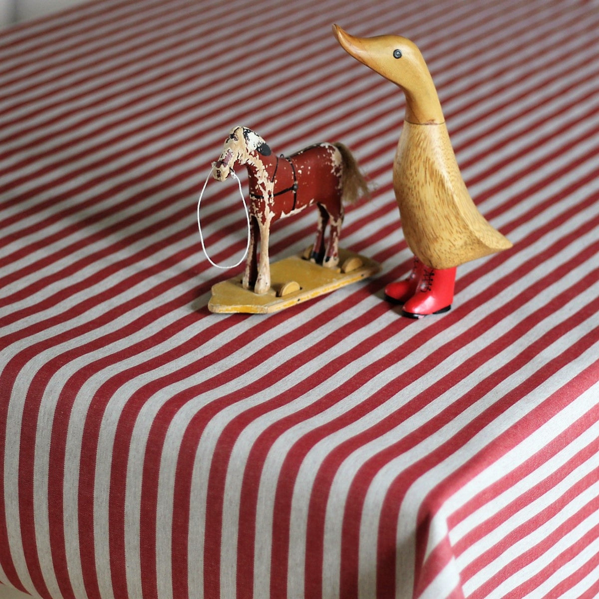 Juledug Rød Strib hør look - akryldug i hørlook