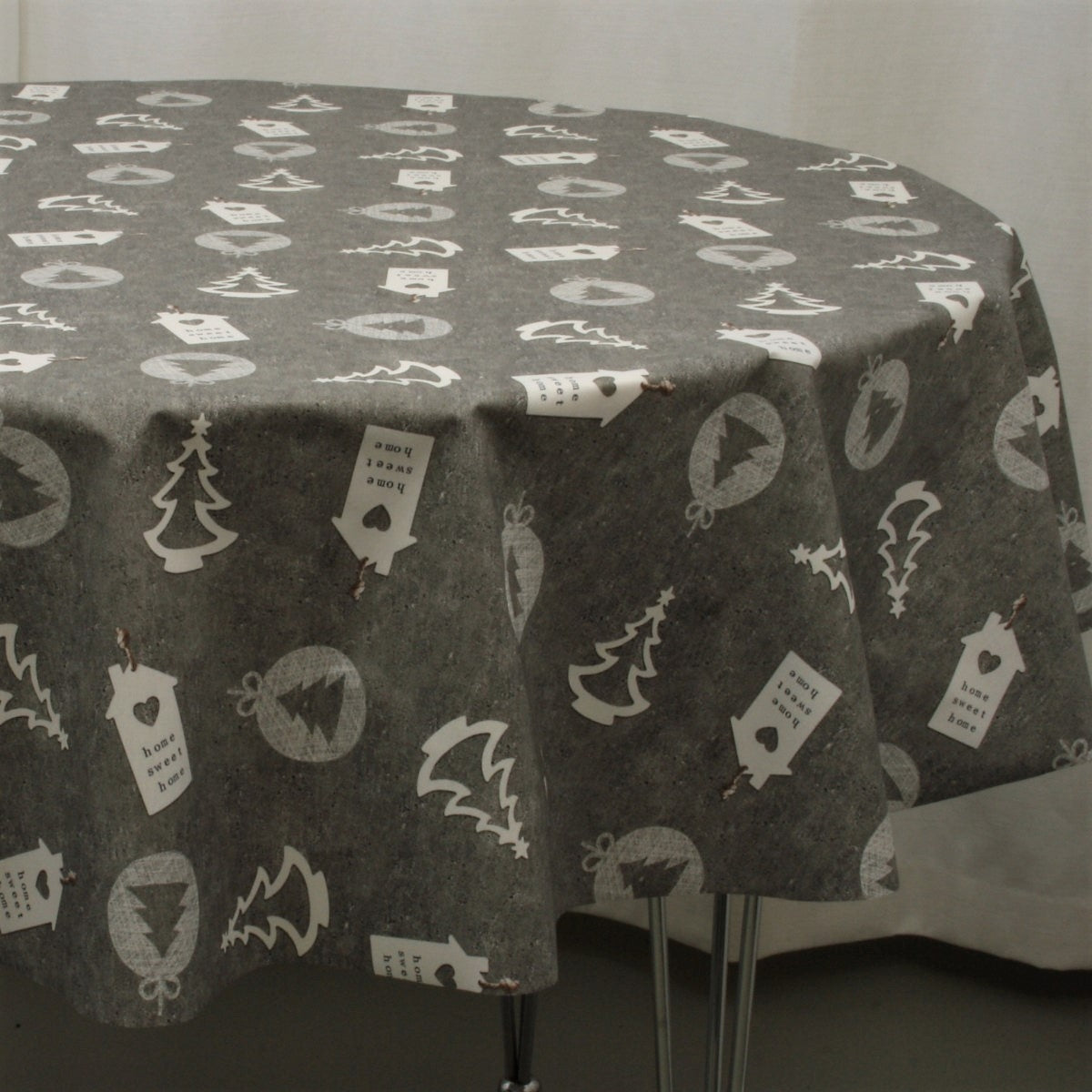 Rund Juledug, Home Sweet Home, grå - Akryldug med julemotiver