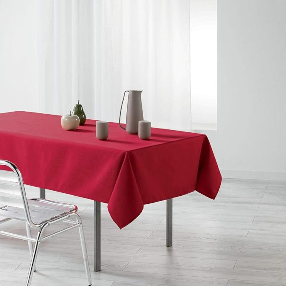 Liany Rød - Ensfarvet dug med vævet struktur 140 x 250 cm