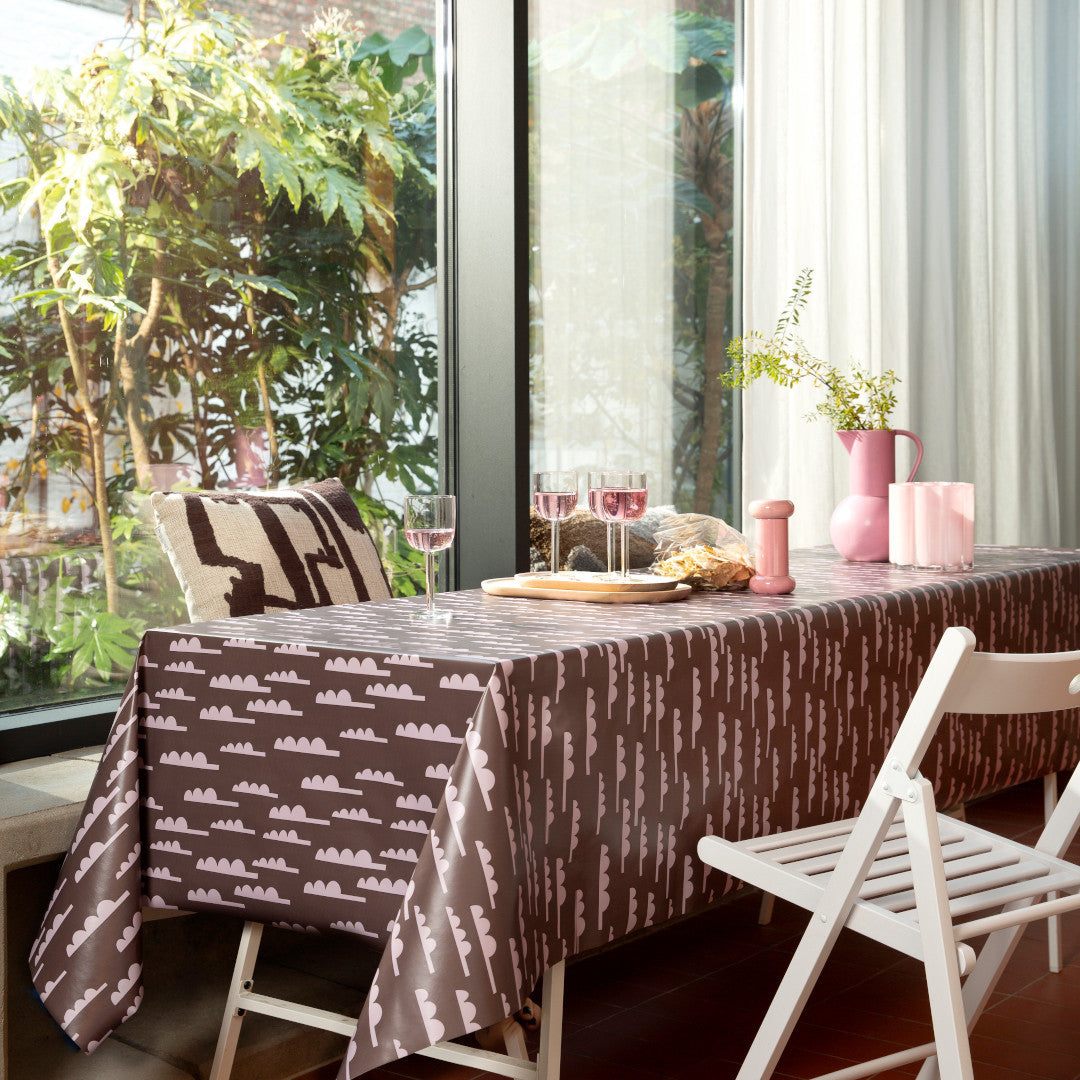 Forest Jump Eggplant - Lola voksdug med abstrakte træer, miljø