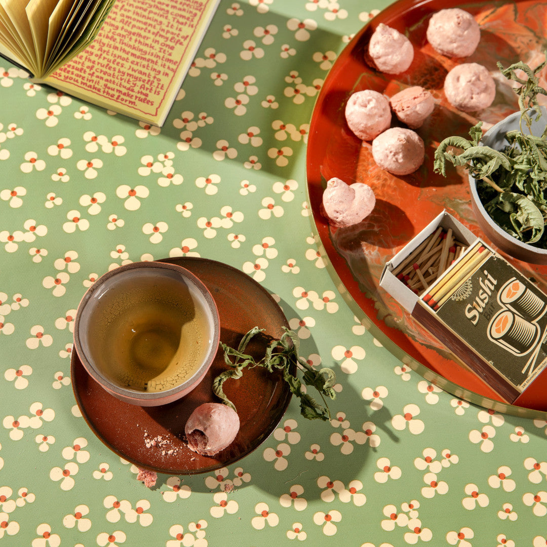 Niwa Green Tea - Lola voksdug med delikate blomster, detaljer