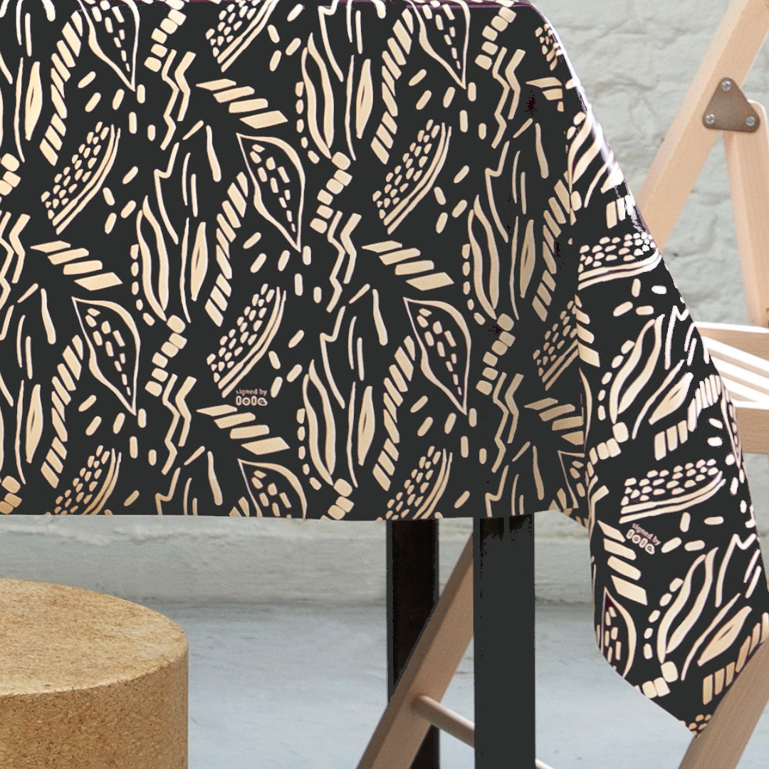 Dakarai Onyx - Lola sort voksdug med etniske mønster