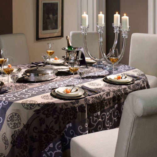 Elegant akryldug i kraftig kvalitet - 160 cm bred.