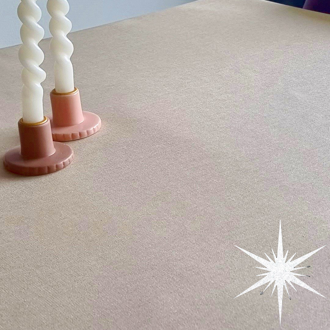 Metal Lys Sand - Flot akryldug med lurex, 150 cm bred