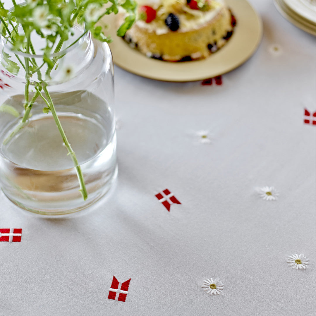 Nærbillede af Södahl Tillykke Dugen 140 x 270 cm