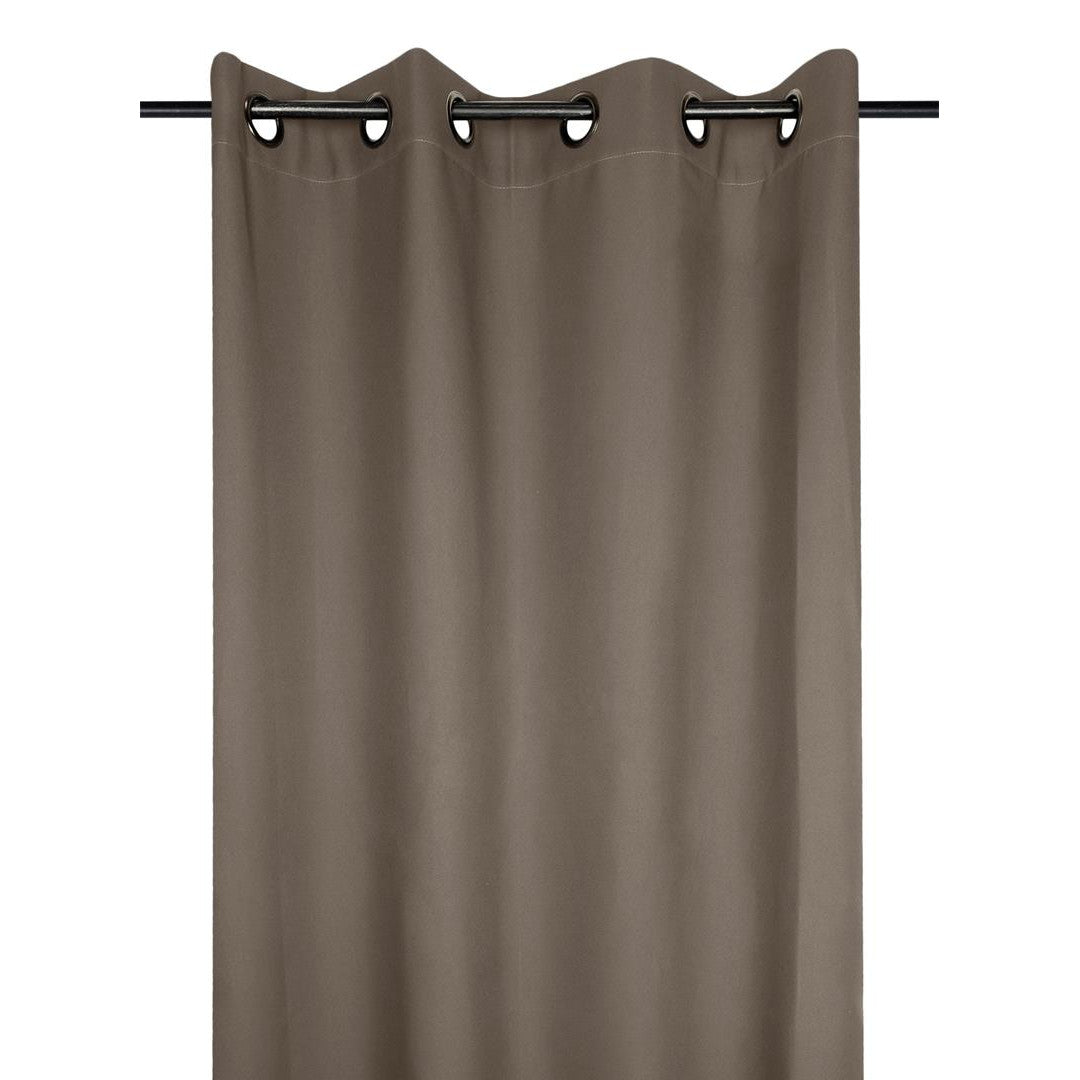 Nelson Taupe – Isolerende Gardin 135 x 240 cm, miljøbillede