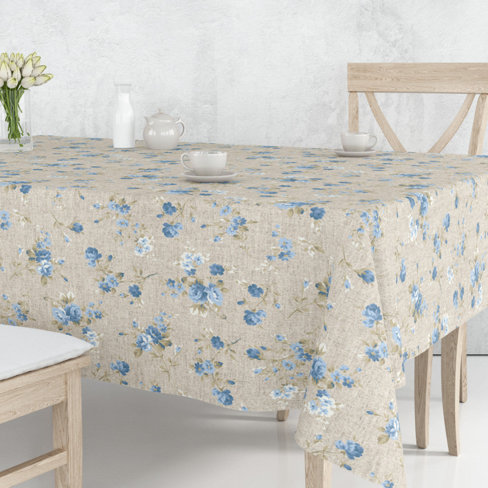 LÆNGDE: 2,3 m - Nicole Azul - Akryldug i hørlook med små dejlige blå blomster