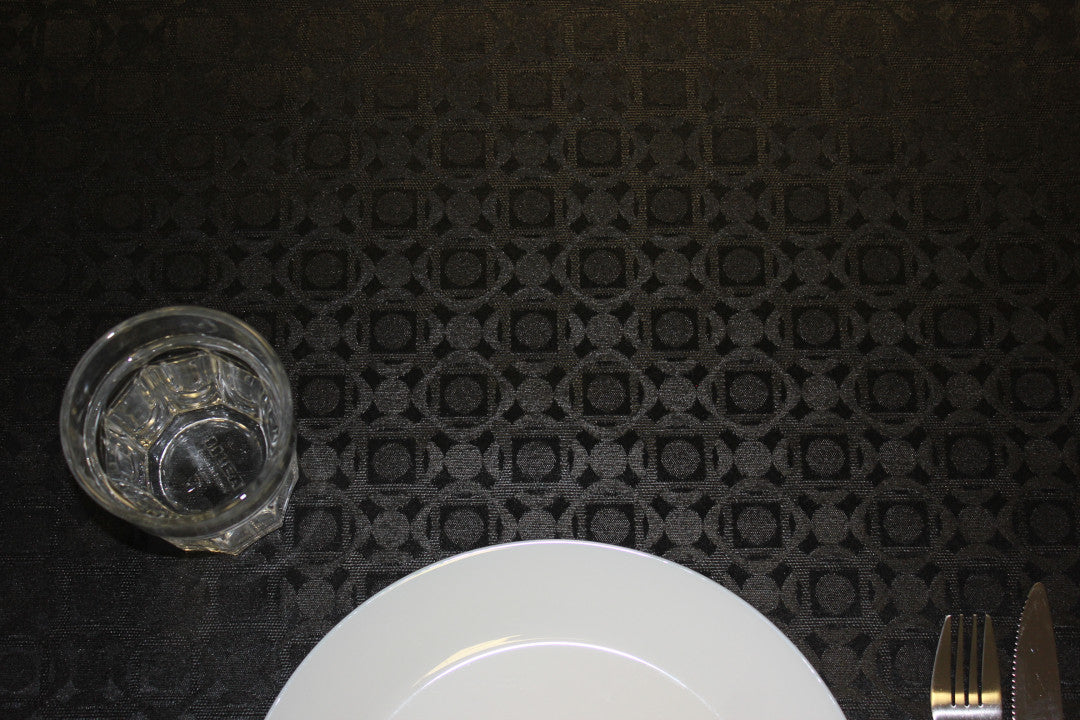 Nobel Black akryldug med elegante runde og firkantede mønstre