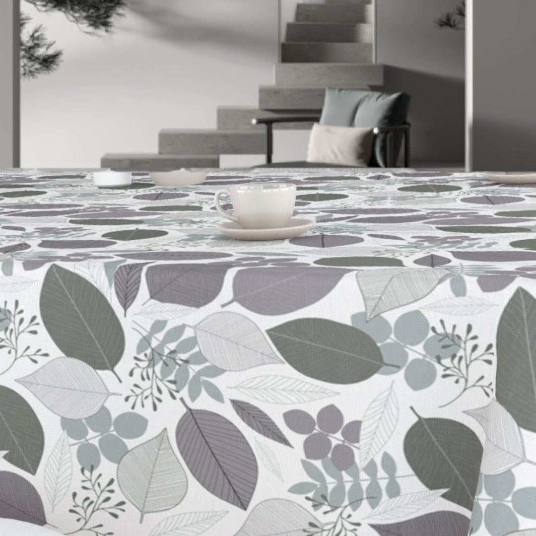 Nordisk Skov - Voksdug med bladmotiv i grå nuancer, bord
