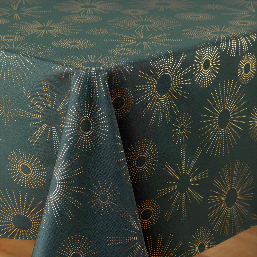 Pampille Metallic Print - Green/Gold - Juledug med anti-plet, 150 x 240 cm
