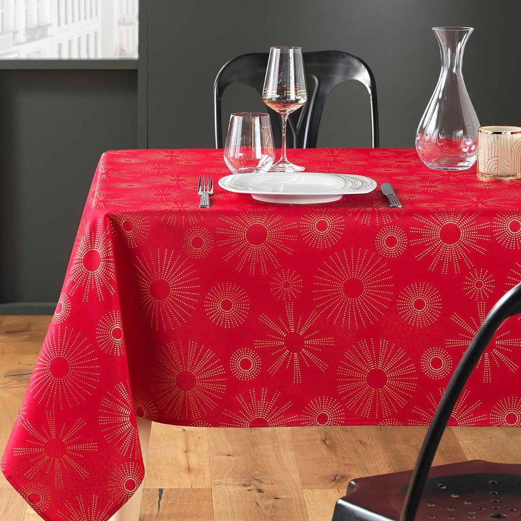 Pampille Metallic Print - Red/Gold - Juledug med anti-plet, 150 x 240 cm