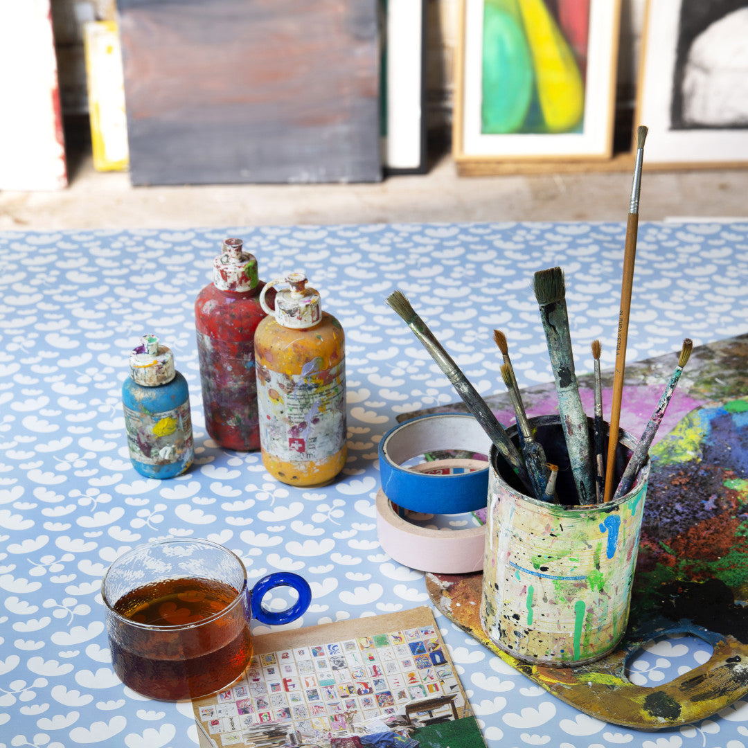 Parachute Baby Blue - Lola voksdug med grafiske faldskærme