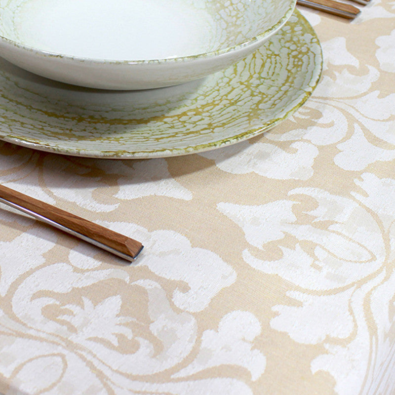 Raine Jacquard Vanilla - Akryldug med elegant ornament mønster