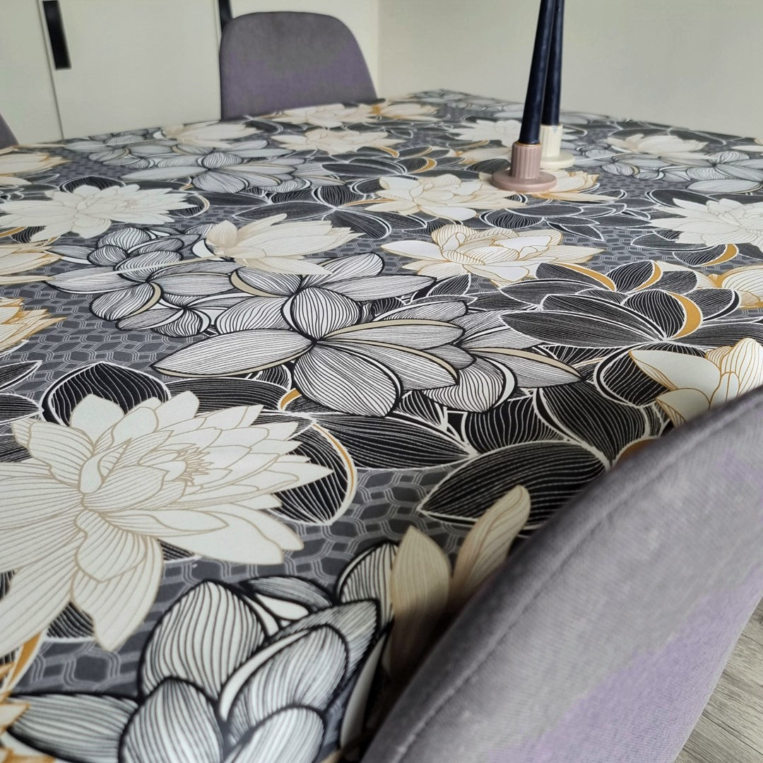 Lotus Sort - Akryldug med flotte blade - 135 cm bred