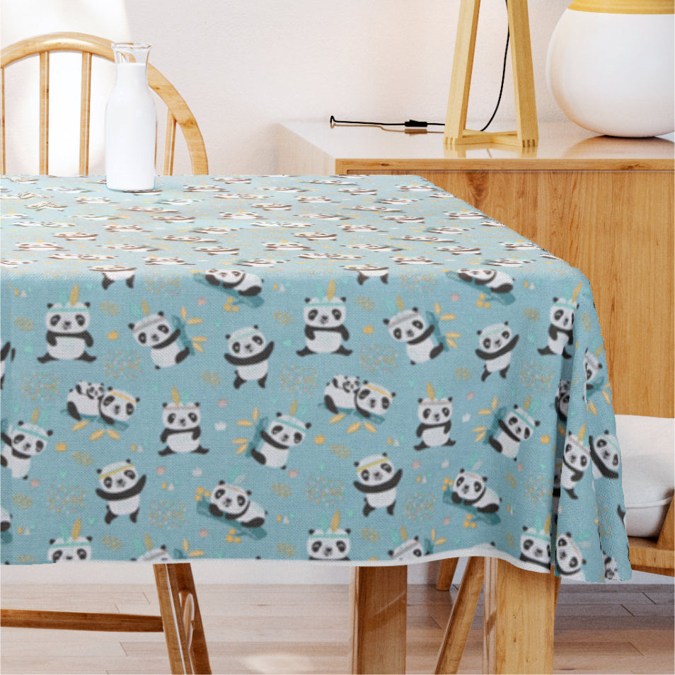 Sichuan - Akryldug med små pandaer 140 cm bred