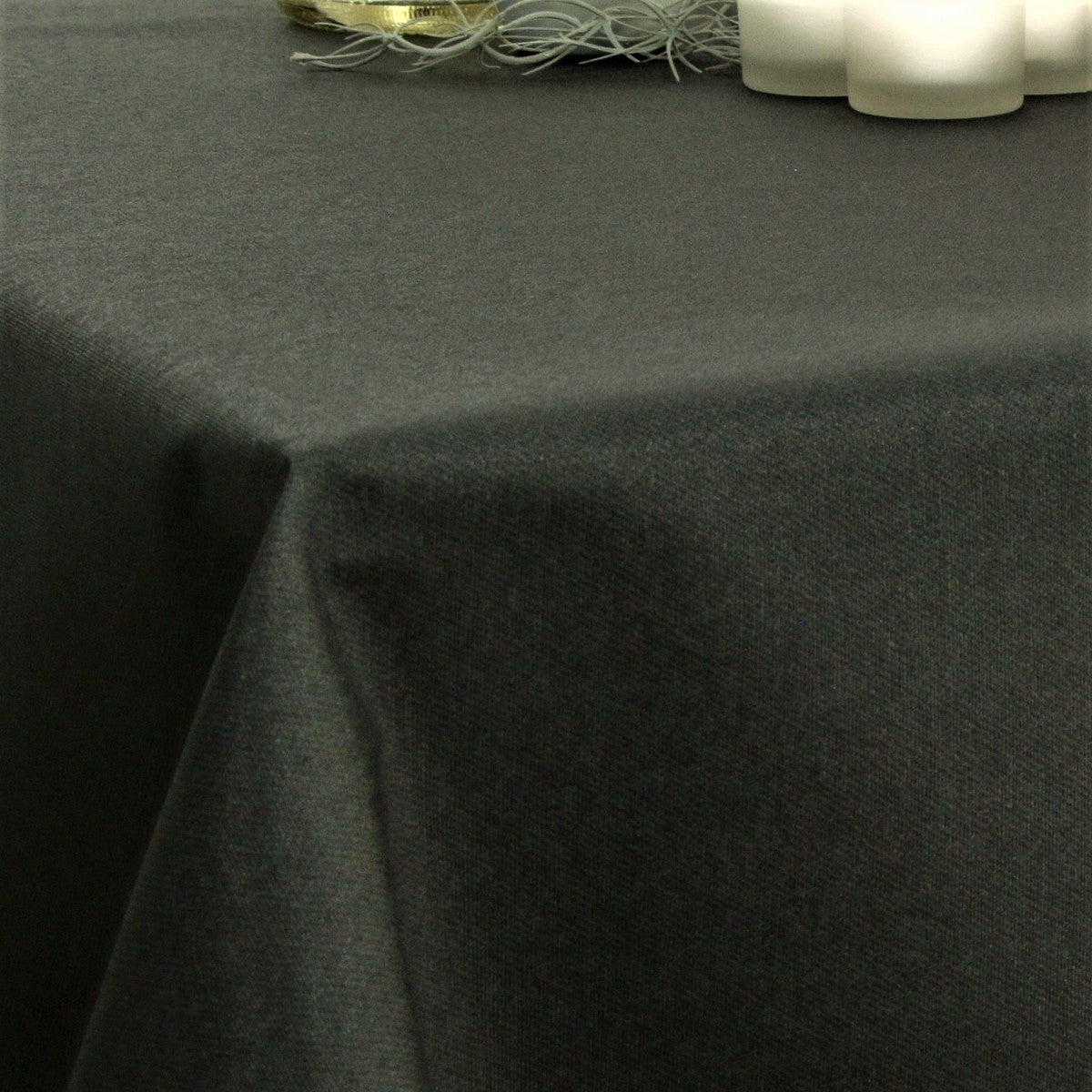 Dali ensfarvet akryldug sort, 140 cm bred