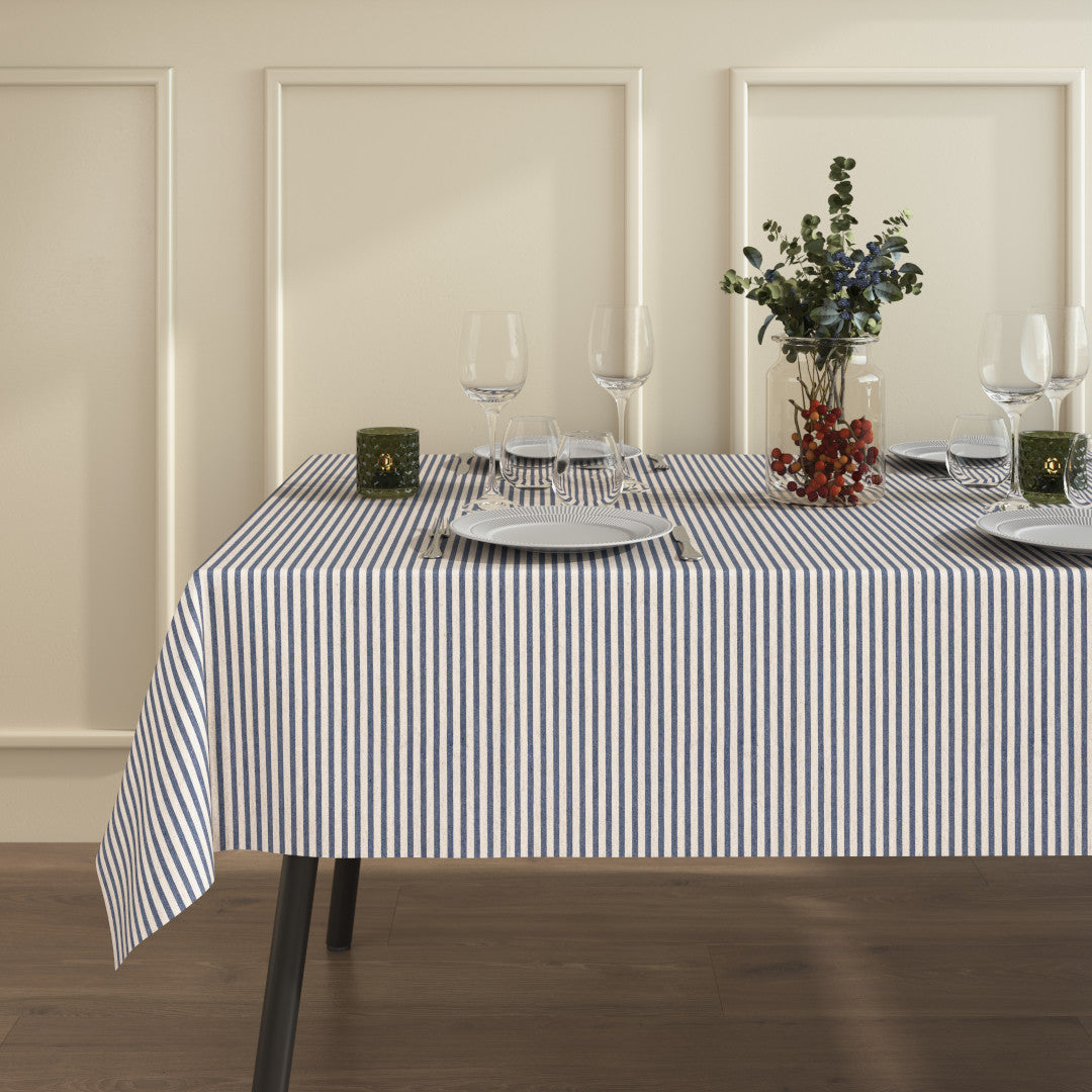 Miljøebillede med Striber På Tværs Blå, akryldug i blå og offwhite