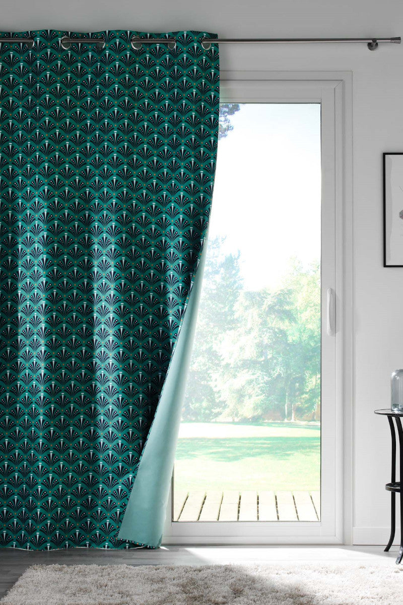 Surya Blå – 100% Mørklægningsgardin 135 x 260 cm, miljøbillede