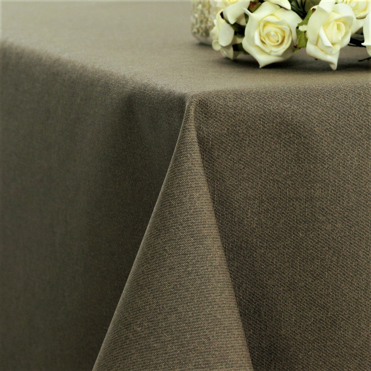 Dali ensfarvet akryldug taupe, 140 cm bred