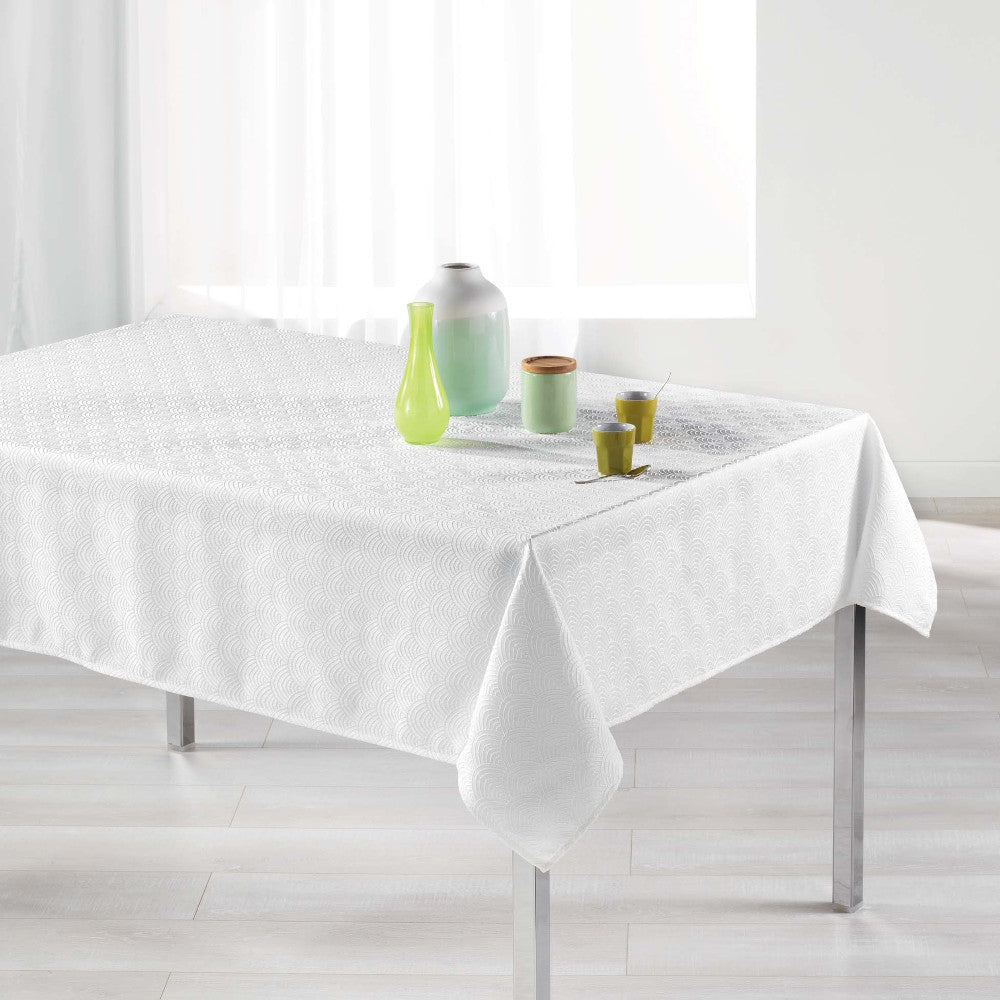 Tokio Jacquard Hvid 140x250 cm – Damaskdug med anti-plet, miljøbillede