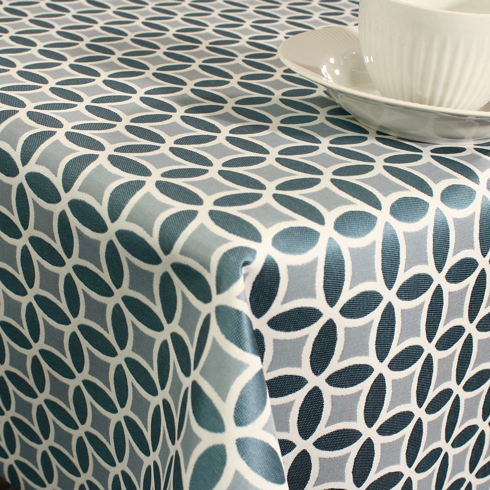 Trama - Akryldug med flot blåt mønster - 140 cm bred