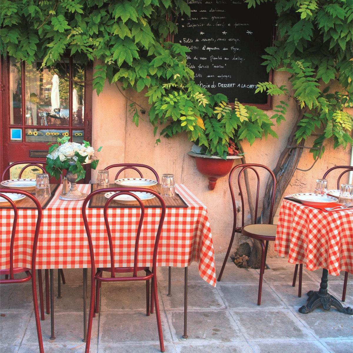 Avanti rød-hvid ternet voksdug - LFGB, voksdug godkendt til kontakt med fødevare